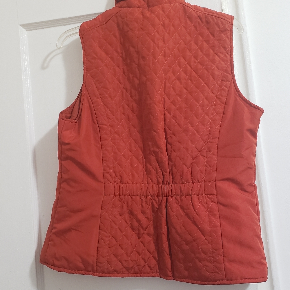 Vest - Picture 2 of 3